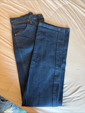 Wrangler Women's Deep Blue Straight-Leg Jeans